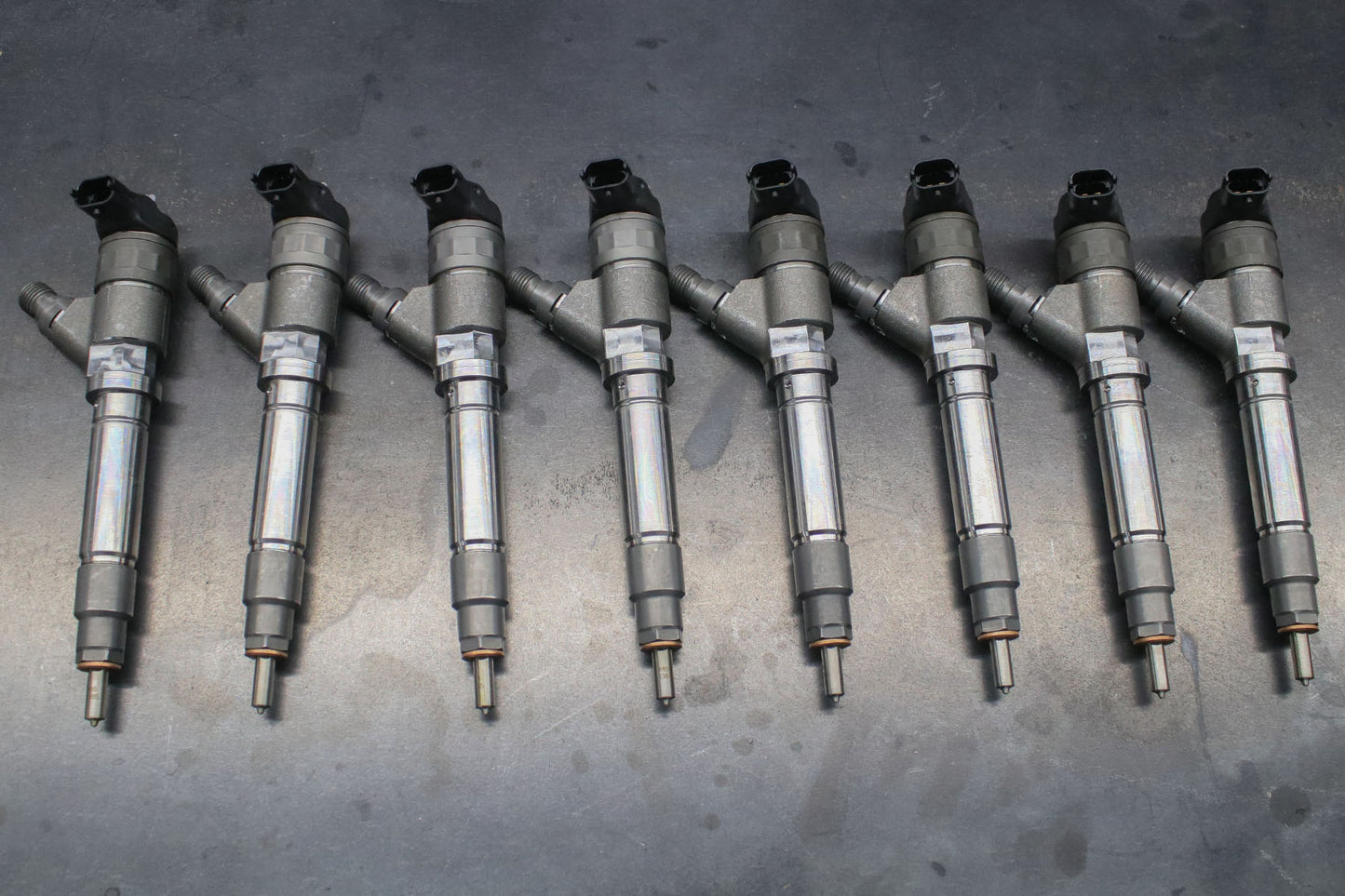 Chevy Duramax 04.5-05 LLY Brand New 300 Percent Over Injector Set (SAC Nozzles) Dynomite Diesel | 2004.5-2005 Duramax 6.6L