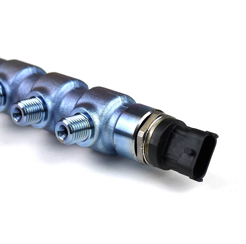 XDP NEW FUEL RAIL ASSEMBLY (DRIVER SIDE) XD603
