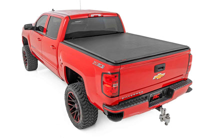 Rough Country Soft Roll Up Bed Cover 48119551 | 2014-2019 6.6L Duramax & 1500 Models