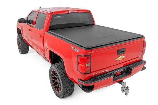 Rough Country Soft Roll Up Bed Cover 48119551 | 2014-2019 6.6L Duramax & 1500 Models